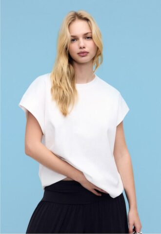 B06 Tricou de bază cu umeri coborâți