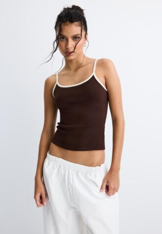 b07 topuri cu bretele din tricot cu nervuri 1 3 330x477 - B07 Topuri cu bretele din tricot cu nervuri