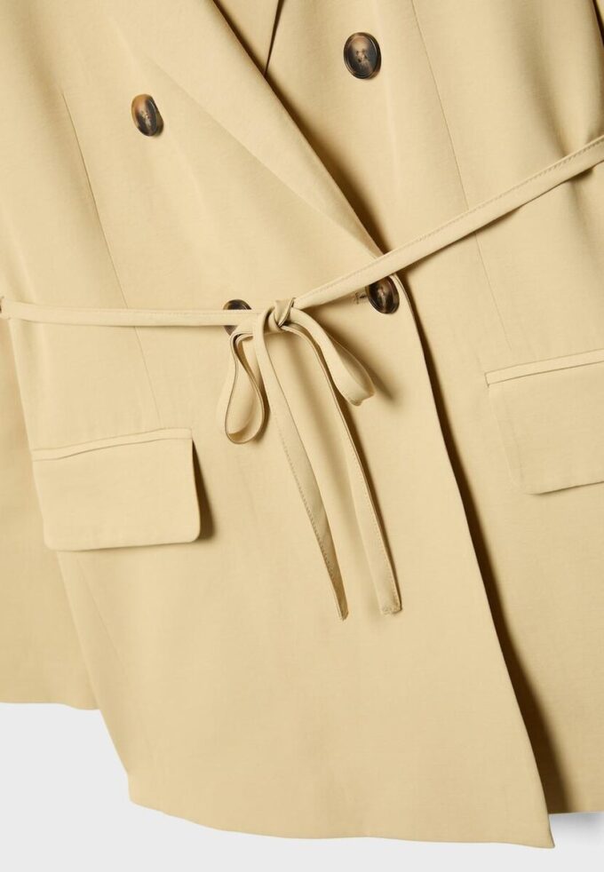Blazer cu curea Blazer cu curea