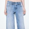 Blugi cu talie joasă și Wide Leg, cu nasture cu bijuterie Blugi cu talie joasă și Wide Leg, cu nasture cu bijuterie