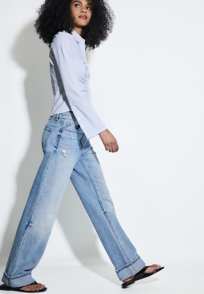 Blugi D92 cu croi drept și Wide Leg Blugi D92 cu croi drept și Wide Leg