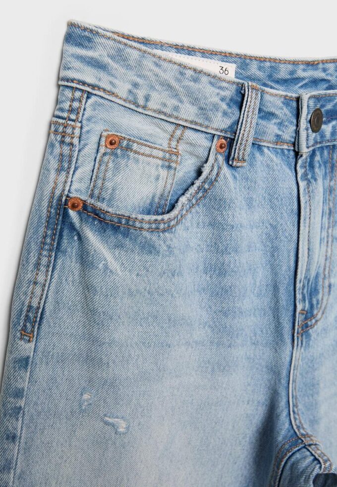 Blugi D92 cu croi drept și Wide Leg Blugi D92 cu croi drept și Wide Leg