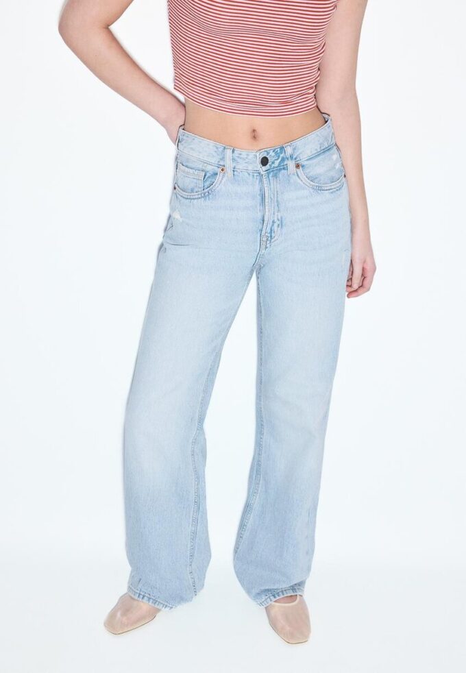 Blugi D92 cu croi drept și Wide Leg Blugi D92 cu croi drept și Wide Leg