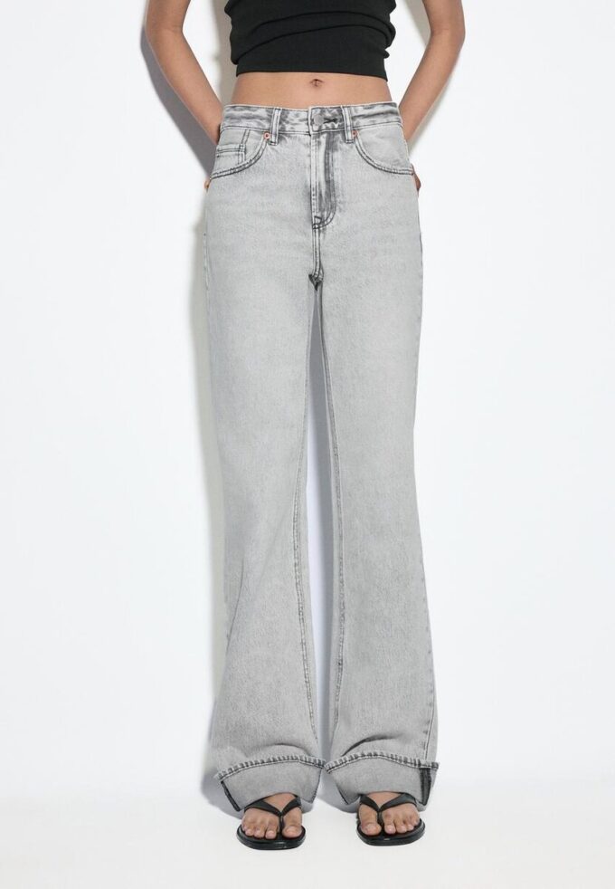 Blugi D92 cu croi drept și Wide Leg Blugi D92 cu croi drept și Wide Leg