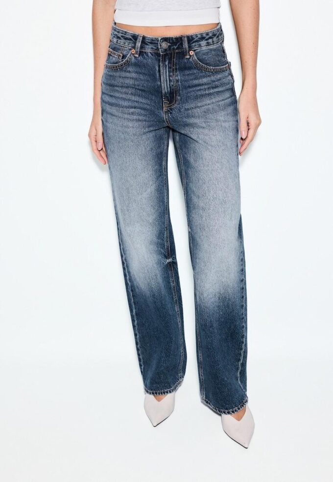 Blugi D92 cu croi drept și Wide Leg Blugi D92 cu croi drept și Wide Leg