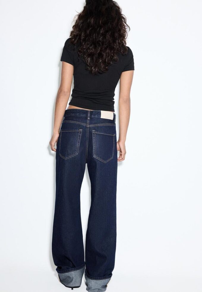 Blugi D92 cu croi drept și Wide Leg Blugi D92 cu croi drept și Wide Leg