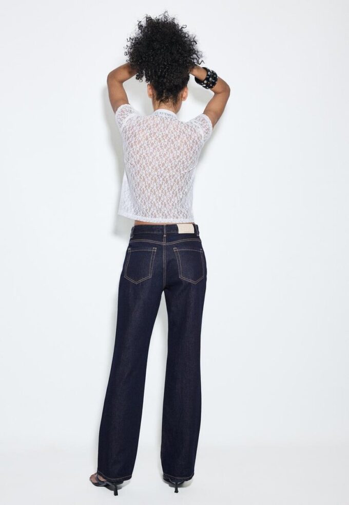 Blugi D92 cu croi drept și Wide Leg Blugi D92 cu croi drept și Wide Leg