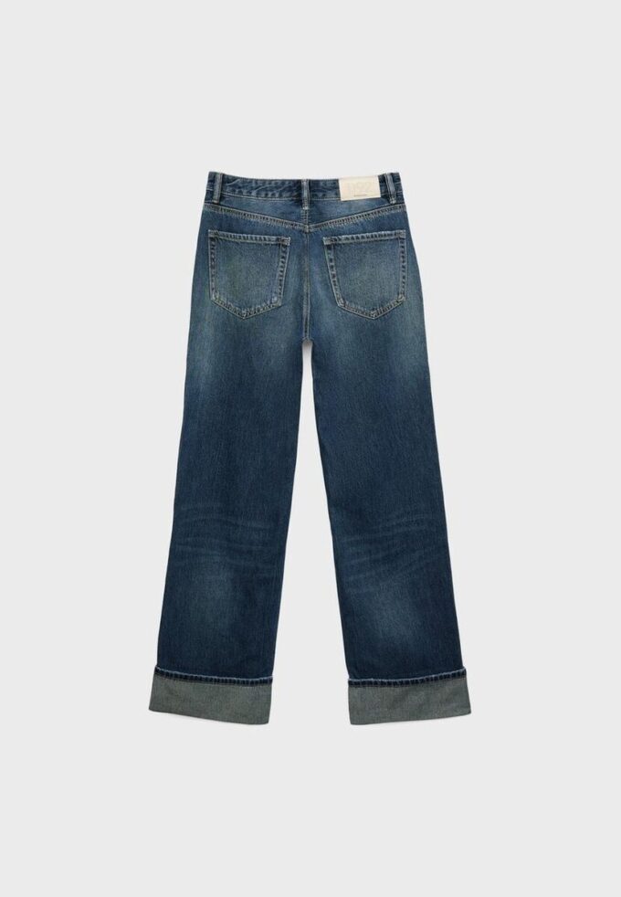 Blugi D92 cu croi drept și Wide Leg Blugi D92 cu croi drept și Wide Leg