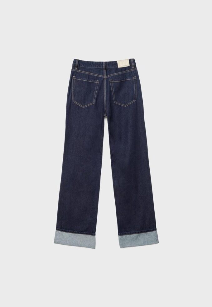 Blugi D92 cu croi drept și Wide Leg Blugi D92 cu croi drept și Wide Leg
