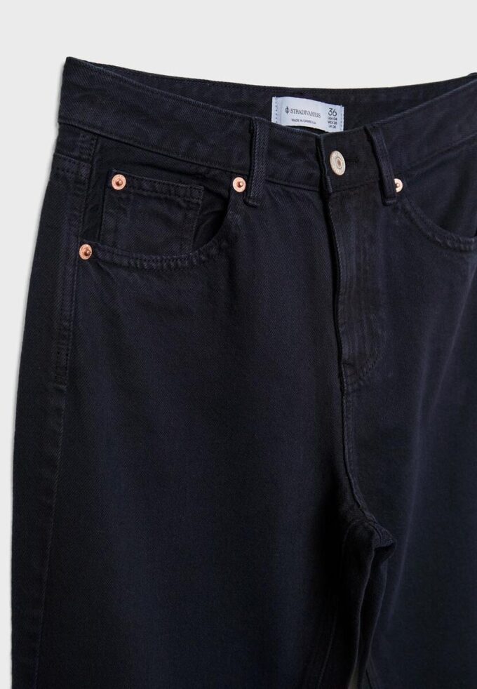 Blugi D92 cu croi drept și Wide Leg Blugi D92 cu croi drept și Wide Leg