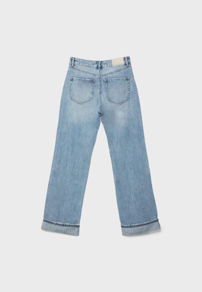 Blugi D92 cu croi drept și Wide Leg Blugi D92 cu croi drept și Wide Leg