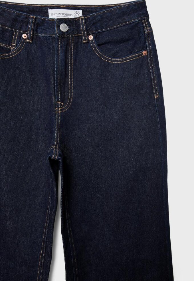 Blugi D92 cu croi drept și Wide Leg Blugi D92 cu croi drept și Wide Leg