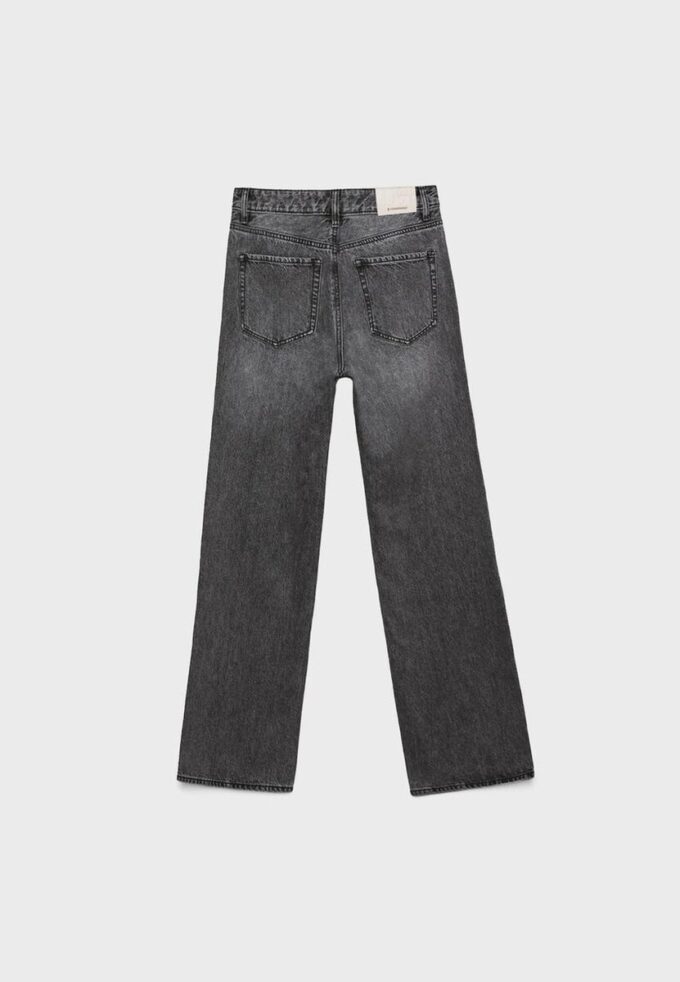 Blugi D92 cu croi drept și Wide Leg Blugi D92 cu croi drept și Wide Leg