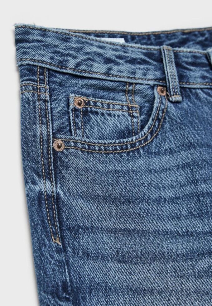 Blugi D92 cu croi drept și Wide Leg Blugi D92 cu croi drept și Wide Leg