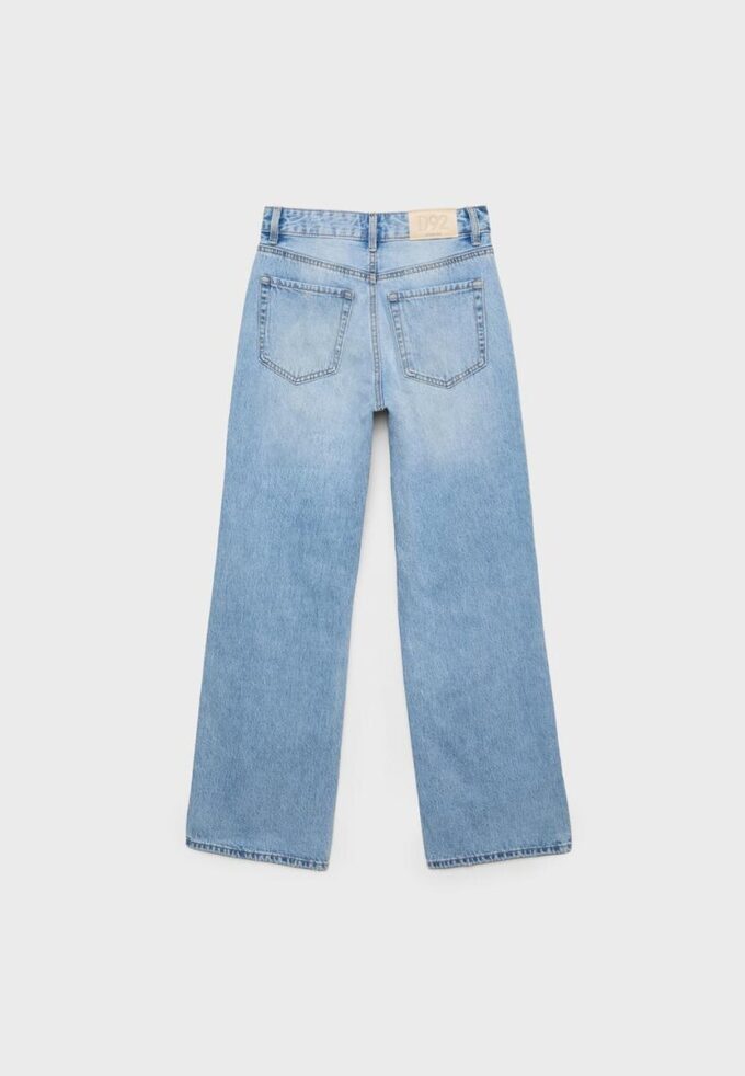 Blugi D92 cu croi drept și Wide Leg Blugi D92 cu croi drept și Wide Leg