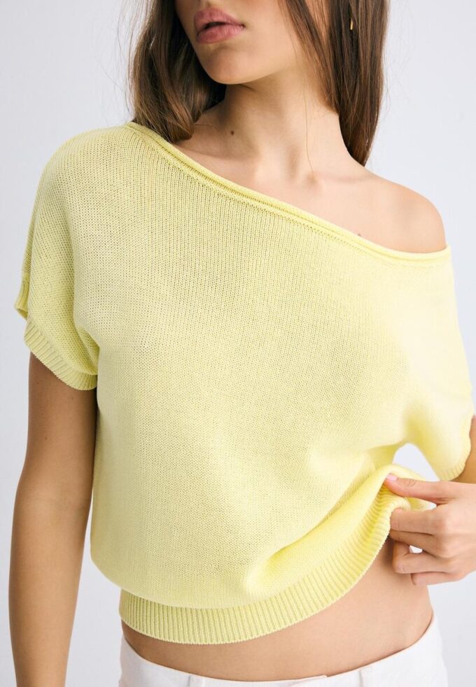 Bluză cu guler barcă din tricot rustic