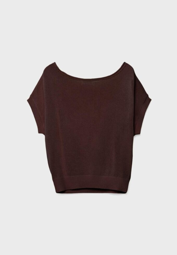 Bluză cu guler barcă din tricot rustic Bluză cu guler barcă din tricot rustic