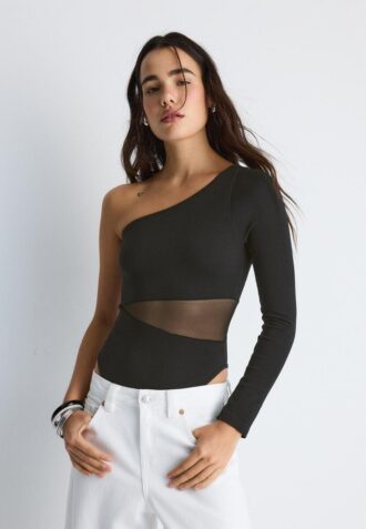 Body asimetric cu detalii transparente