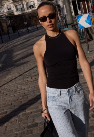 Body cu gât halter