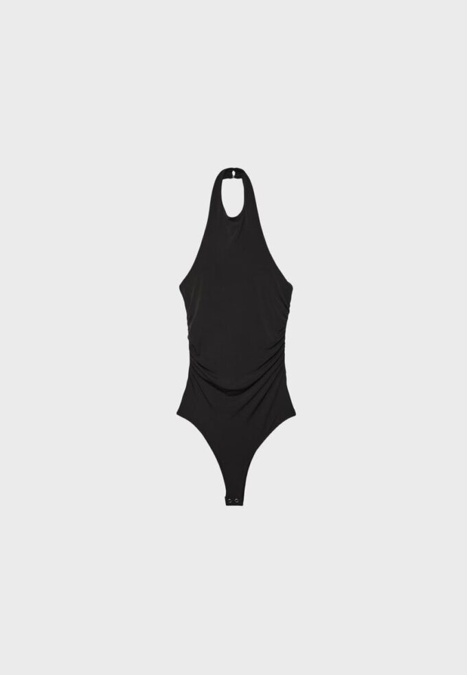 Body cu gât halter