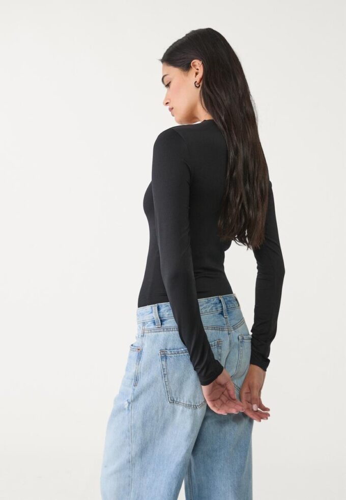 Body din poliamidă cu mâneci lungi Body din poliamidă cu mâneci lungi