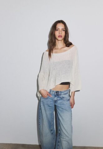 Cape din tricot fin