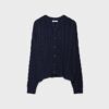 Cardigan cu nasturi, tricotat în stil „cable” Cardigan cu nasturi, tricotat în stil „cable”