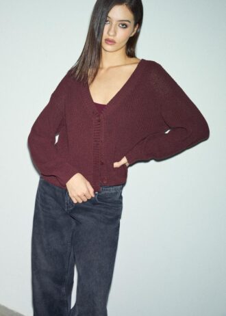 Cardigan din tricot cu nasturi