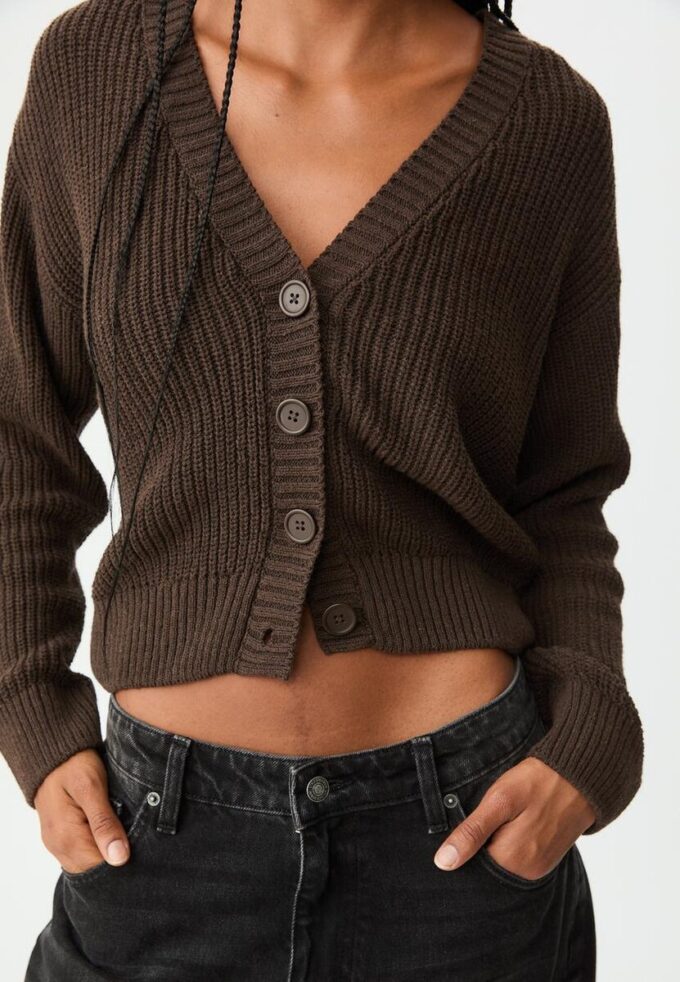 Cardigan din tricot cu nasturi Cardigan din tricot cu nasturi