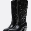 Cizme de cowboy cu toc Cizme de cowboy cu toc