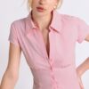 Cămașă cu mâneci scurte și cusătură sub bust Cămașă cu mâneci scurte și cusătură sub bust