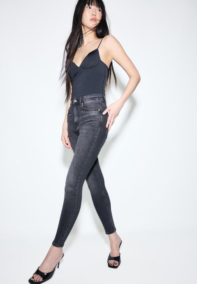 D09 Blugi skinny cu talie foarte înaltă D09 Blugi skinny cu talie foarte înaltă