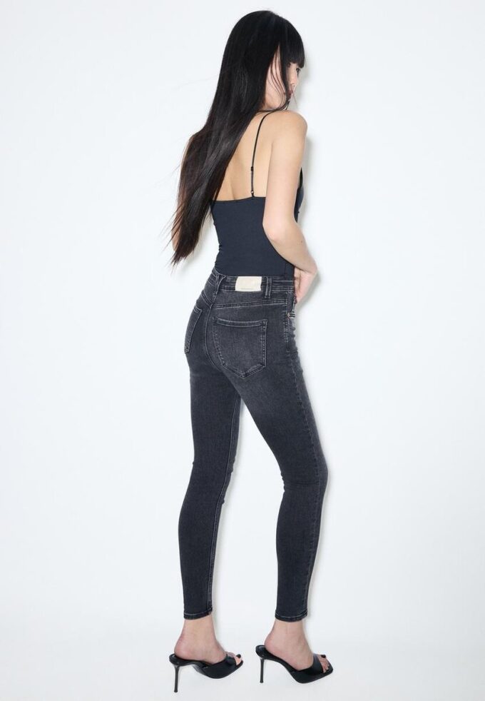 D09 Blugi skinny cu talie foarte înaltă D09 Blugi skinny cu talie foarte înaltă