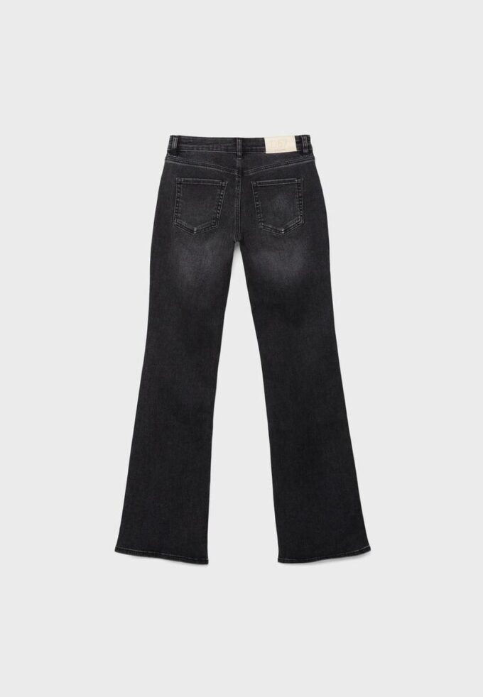 D67 Blugi slim bootcut D67 Blugi slim bootcut