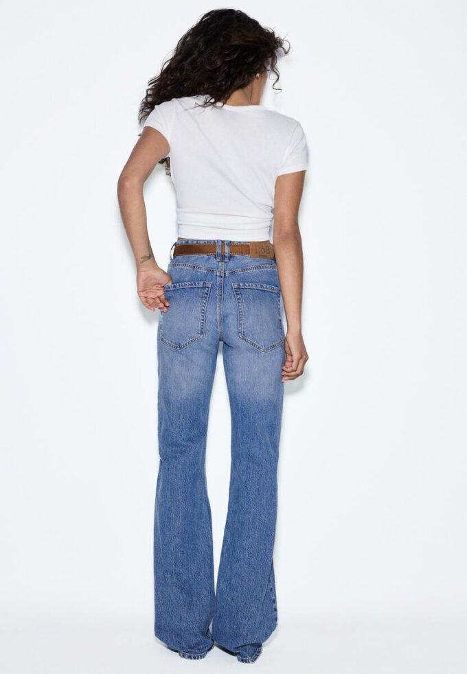 D68 Blugi boot-cut cu curea