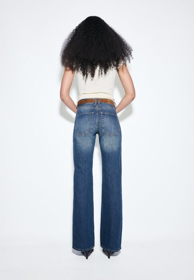 D68 Blugi boot-cut cu curea