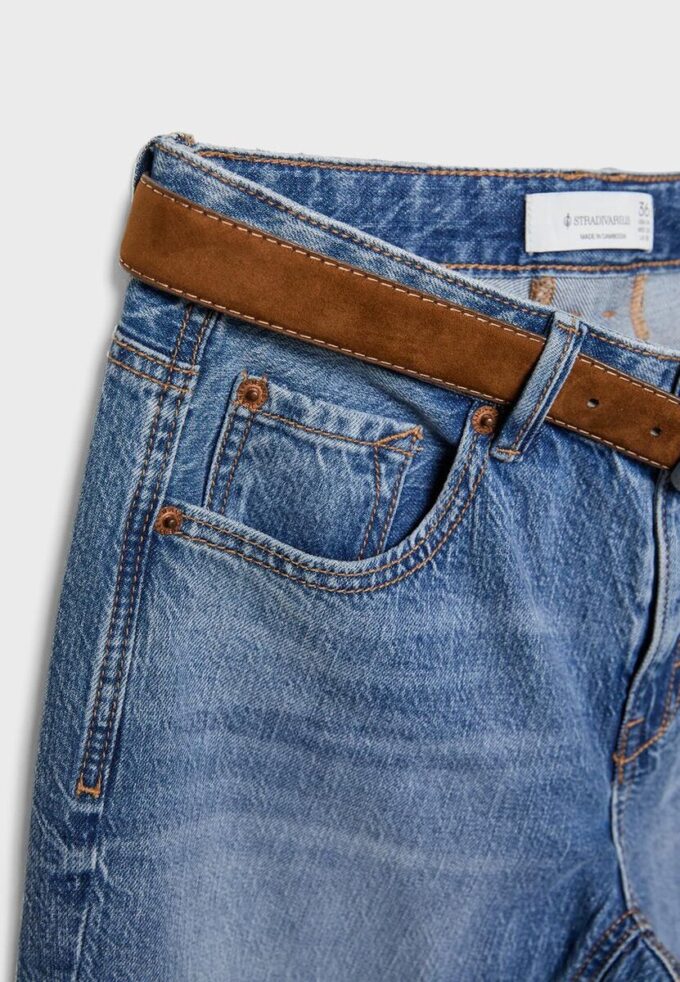 D68 Blugi boot-cut cu curea