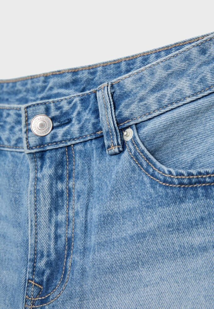 D79 Pantaloni scurți cu talie joasă D79 Pantaloni scurți cu talie joasă