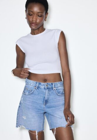 D93 Pantaloni scurți lungi din denim
