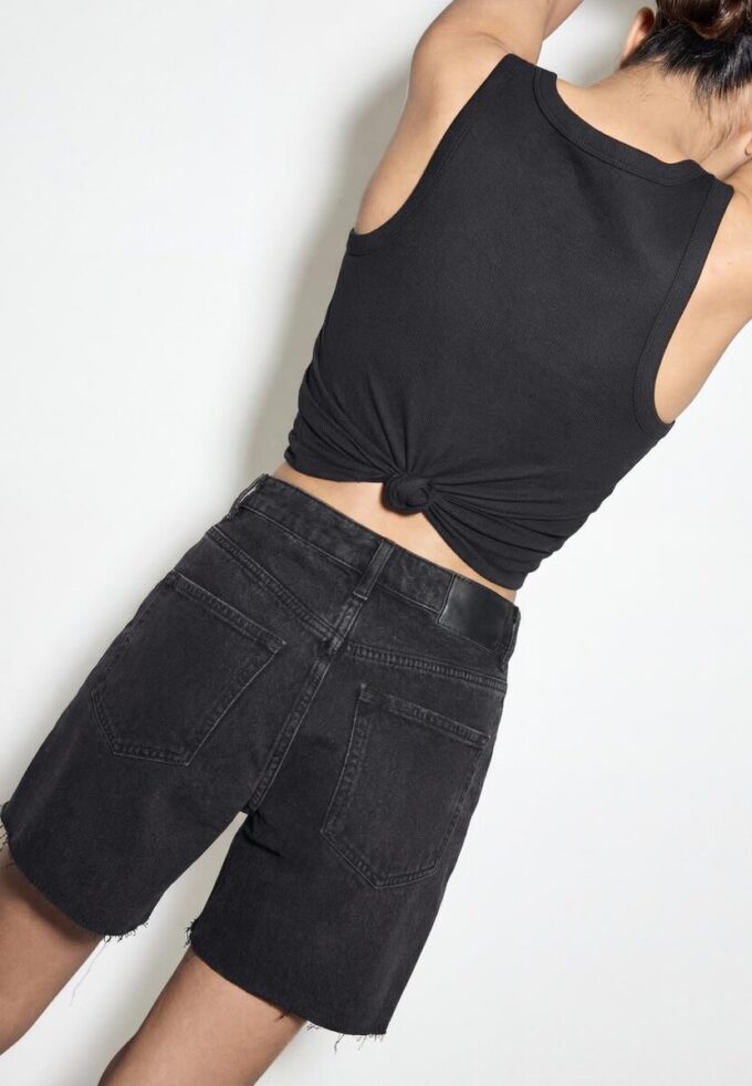 D93 Pantaloni scurți lungi din denim D93 Pantaloni scurți lungi din denim