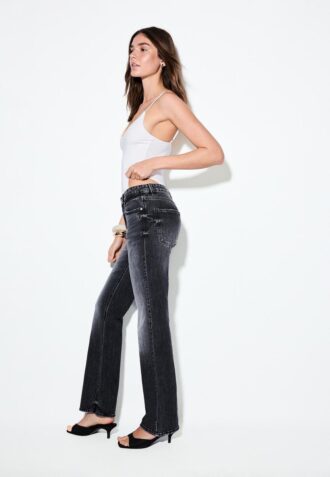 D98 Blugi cu croi drept D98 Blugi cu croi drept