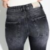 D98 Blugi cu croi drept D98 Blugi cu croi drept