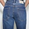 D98 Blugi cu croi drept D98 Blugi cu croi drept