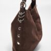 Geantă tip sac din imitație de piele de căprioară cu detaliu curea