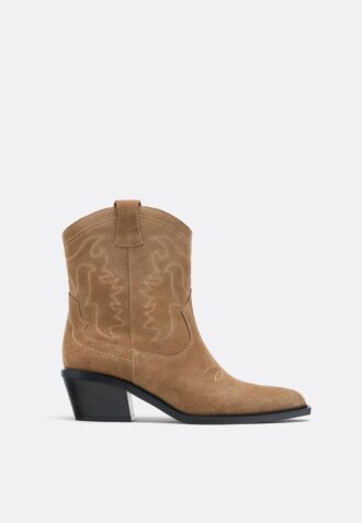 Ghete de cowboy din piele despicată