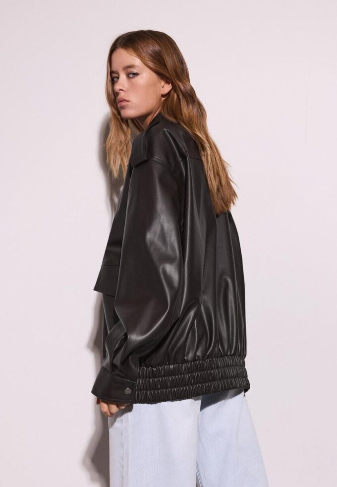 Jachetă de motociclist Oversize cu efect de piele Jachetă de motociclist Oversize cu efect de piele
