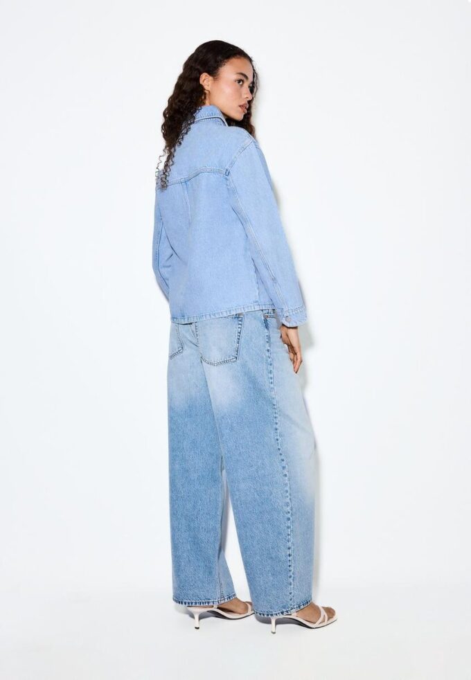 Jachetă din denim cu buzunare