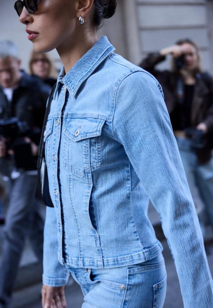 Jachetă din denim cu croială slim