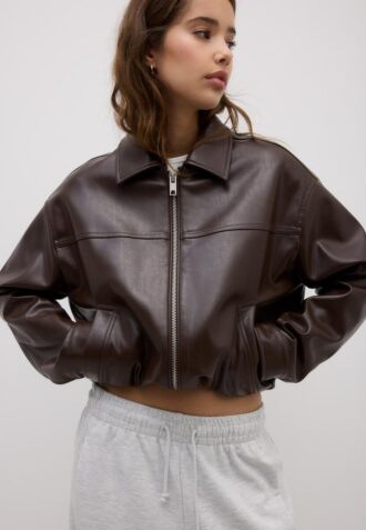 Jachetă oversize cu efect de piele