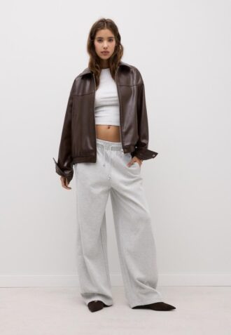 Jachetă oversize cu efect de piele